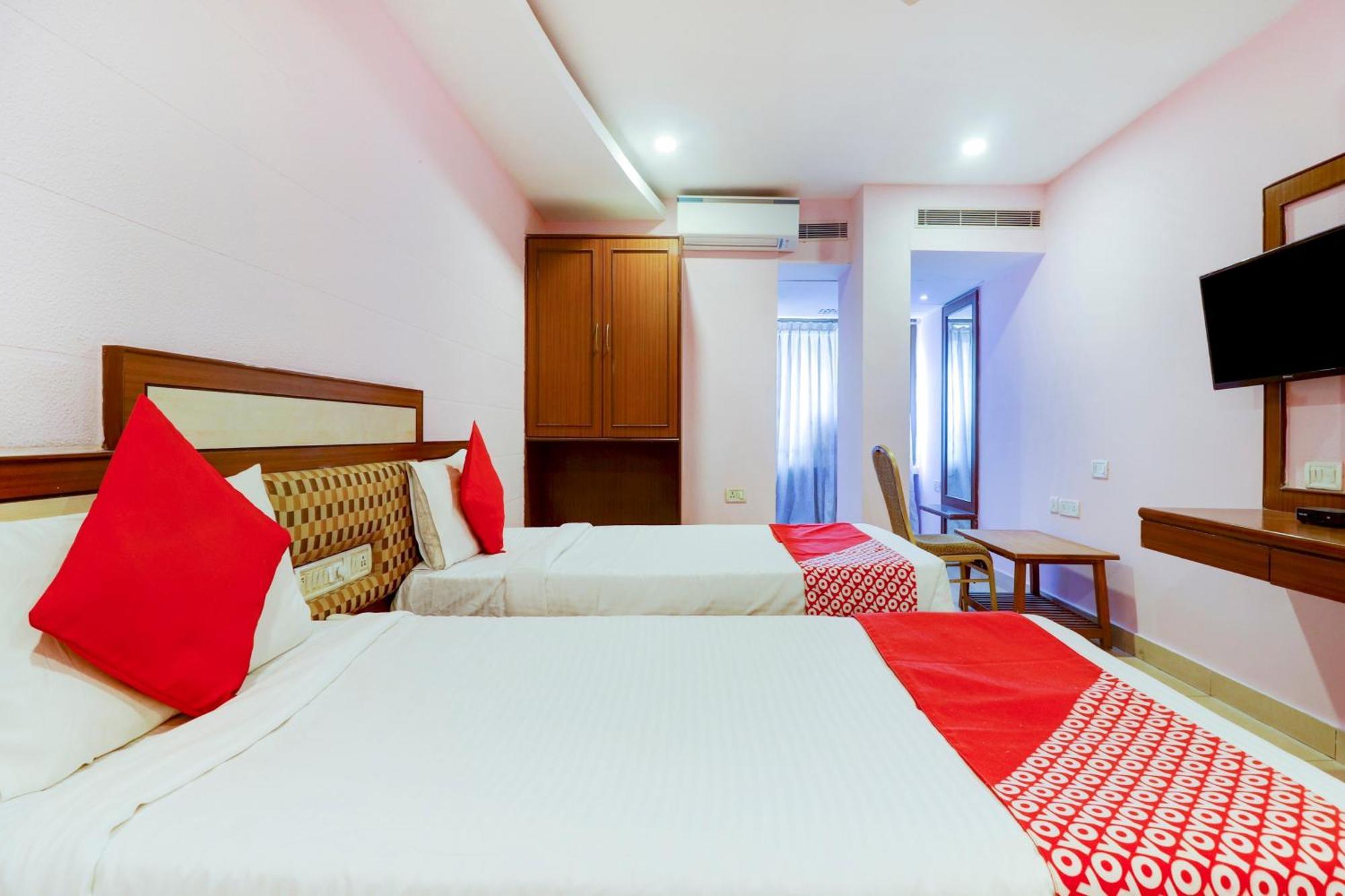 Super Collection O 77115 Vaishnavi Palace Hajdarabad Zewnętrze zdjęcie